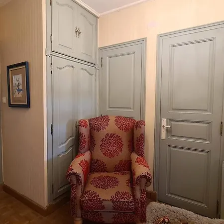 Fabulous Townhouse With Private Pool In * Servian
